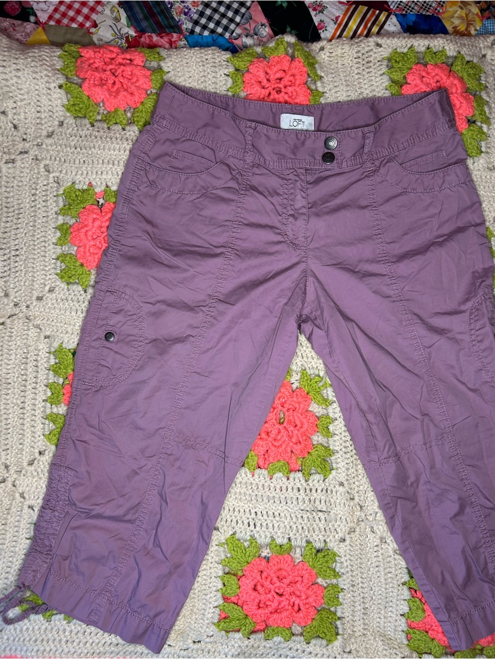 LOFT Mauve Cropped Cargo Capris